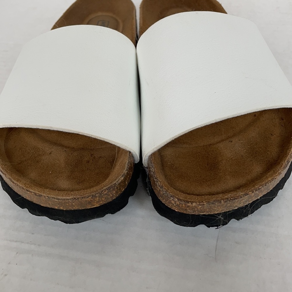 Betula by Birkenstock split size slides left 39 right 38